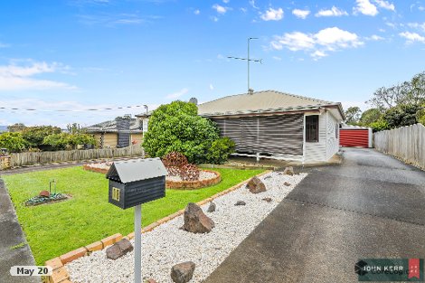 18 William St, Newborough, VIC 3825