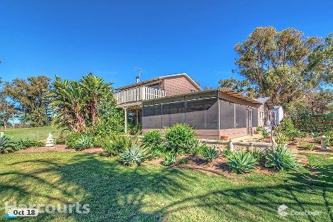 273 Karoborup Rd, Carabooda, WA 6033