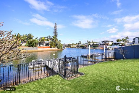 32 Saywell St, Bundall, QLD 4217