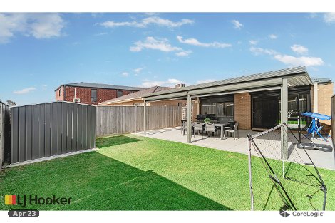 22 Botwood St, Mickleham, VIC 3064