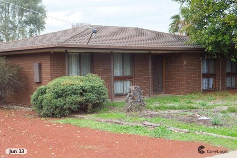 5 Nulty Dr, Robinvale, VIC 3549