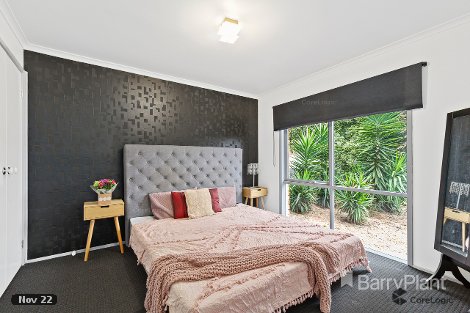 22 Chevalier Cres, Mooroolbark, VIC 3138