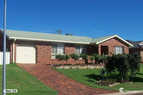 3 Mathew Cres, Young, NSW 2594