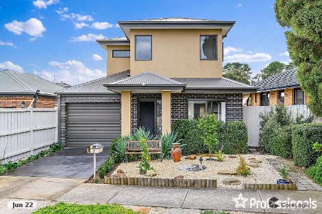 2 Longfellow Ave, Mooroolbark, VIC 3138