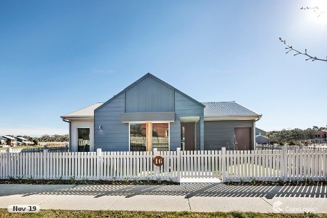 8 Stern Way, New Gisborne, VIC 3438