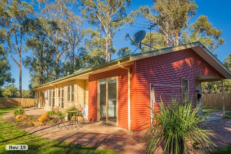 24 View Hill Rd, Cockatoo, VIC 3781