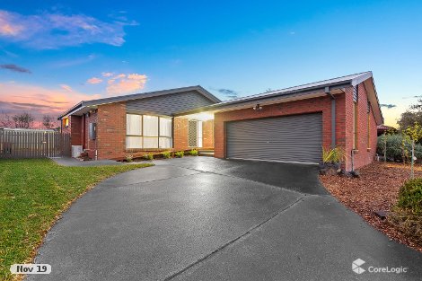 30 Maltravers Cres, Cranbourne North, VIC 3977