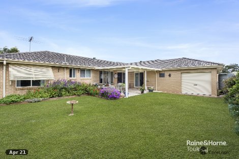 25 Quarterhorse Pde, Wadalba, NSW 2259