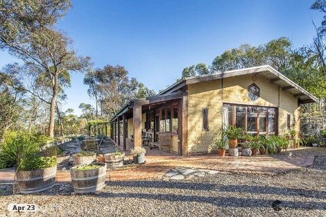 586 Henley Rd, Bend Of Islands, VIC 3097