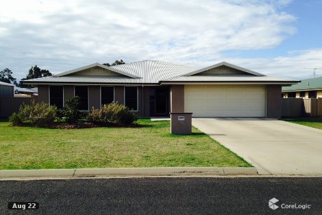 30 Sommerfeld Cres, Chinchilla, QLD 4413