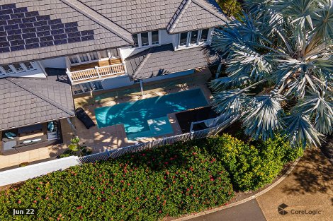 70 Ocean Dr, Palm Cove, QLD 4879