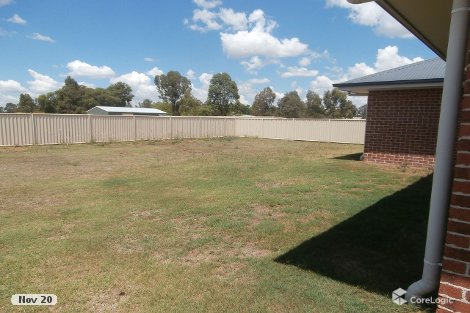 27 Sommerfeld Cres, Chinchilla, QLD 4413