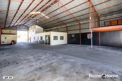 24 Church Rd, Maddington, WA 6109