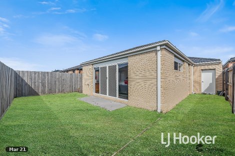 20 Newcastle Dr, Officer, VIC 3809