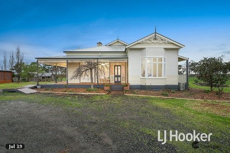 75 Hall Rd, Pakenham South, VIC 3810