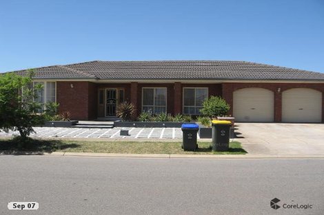 24 Torrens Cres, Pennington, SA 5013