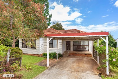 17 Robinsville Cres, Thirroul, NSW 2515