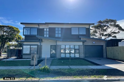 11 Selsey St, Seaford, VIC 3198