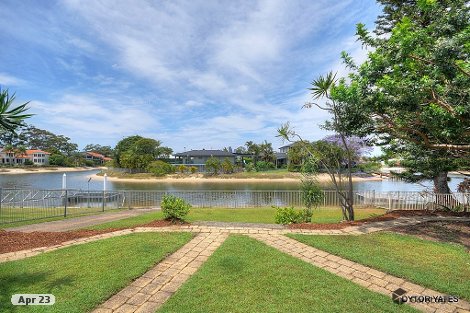 19 Bermuda St, Broadbeach Waters, QLD 4218