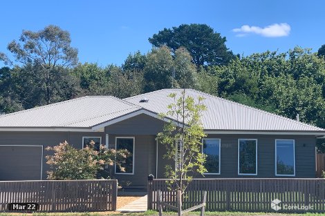 89 East St, Woodend, VIC 3442