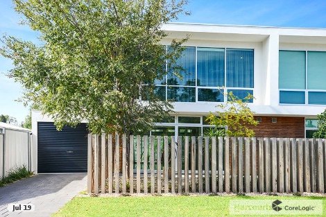 11 East St, Port Willunga, SA 5173