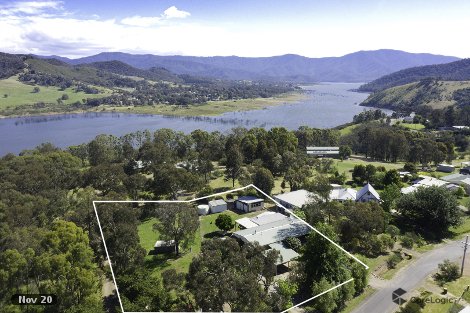 84 Willow Lake Dr, Macs Cove, VIC 3723