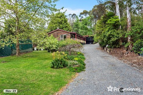 7 Edmond Cres, Wandin North, VIC 3139