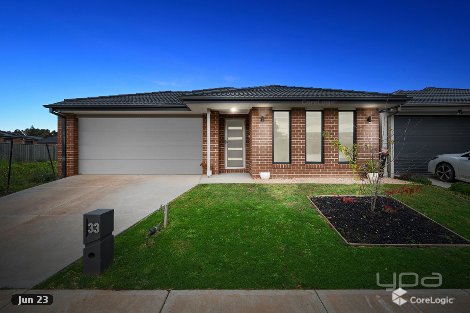 33 Bristol St, Strathtulloh, VIC 3338