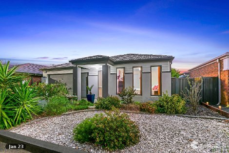 16 Howard Pl, Deer Park, VIC 3023