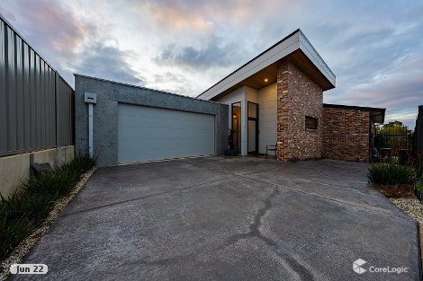 1/18a Elwood Dr, Strathdale, VIC 3550