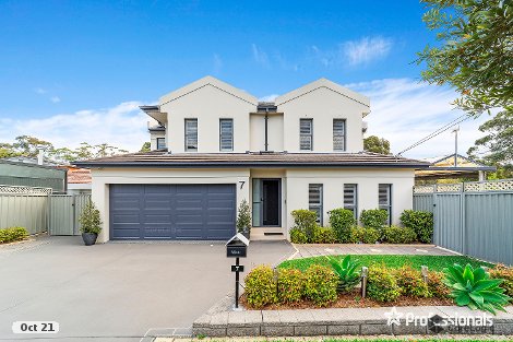 7 Elliott St, Picnic Point, NSW 2213