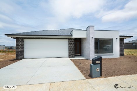 13 Mellish St, Lucas, VIC 3350