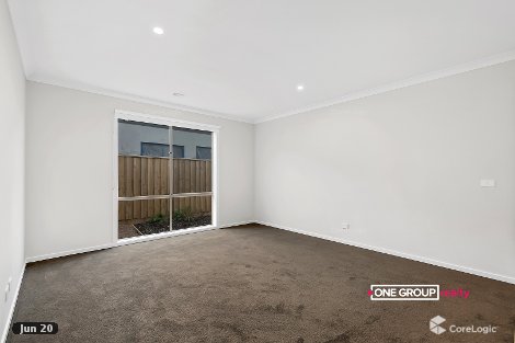 13 Coliseum Ave, Donnybrook, VIC 3064