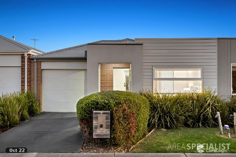 9 Freiberger Gr, Clyde North, VIC 3978