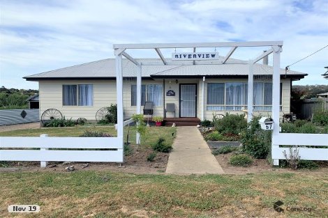 57 Cardwell St, Bombala, NSW 2632