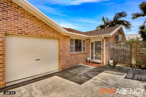2/15 Maas Pde, Forresters Beach, NSW 2260