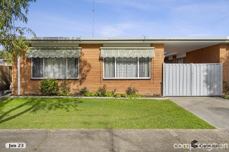 3/8 Mcadam Cres, Colac, VIC 3250