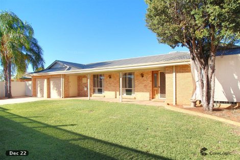 4 Davyhurst Dr, Hannans, WA 6430