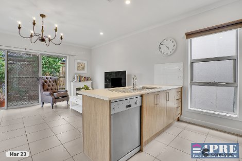 10 Savernake Rd, Mickleham, VIC 3064