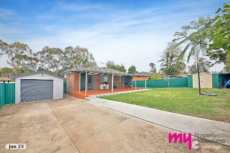 8 Chasselas Ave, Eschol Park, NSW 2558