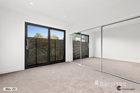 3/4 Whittens Lane, Doncaster, VIC 3108