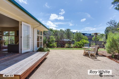 2 Titus Dr, St Andrews Beach, VIC 3941