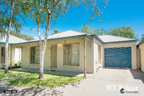 2/58a Urquhart St, Woodend, VIC 3442