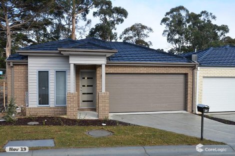 24 Denistoun Cres, Cranbourne, VIC 3977