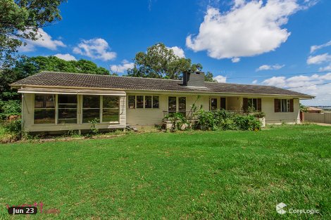 40 Priestley Rd, Bridgeman Downs, QLD 4035