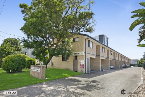 8/9 Proud St, Labrador, QLD 4215