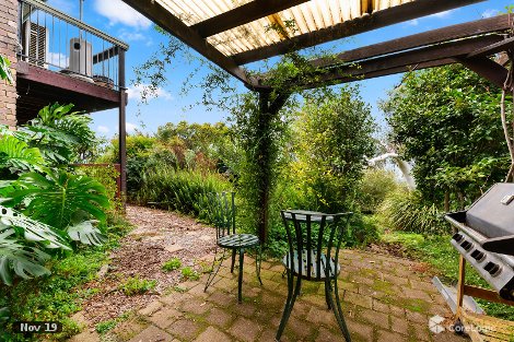 1 Buckland St, Tawonga South, VIC 3698