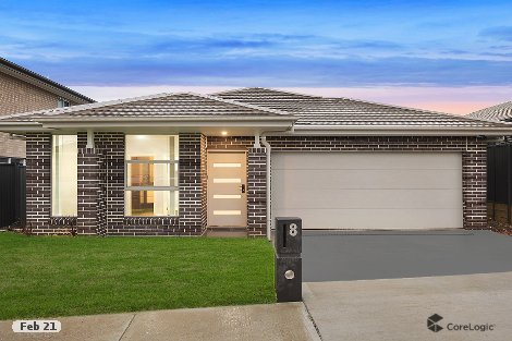 8 Glover St, Claymore, NSW 2559