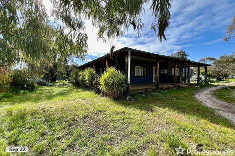 4 Ninth Rd, York, WA 6302