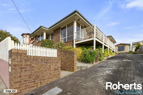 1/42b Macfie St, Devonport, TAS 7310